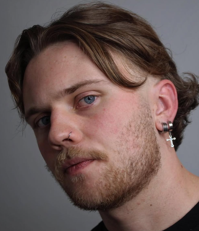 Clean scissor cut by Rob Sayell